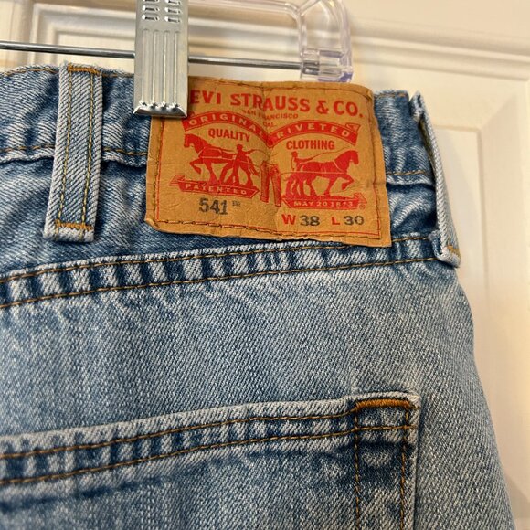 Levi's 541 Denim Straight-Leg Jeans, 38W, 30L - Picture 4 of 8